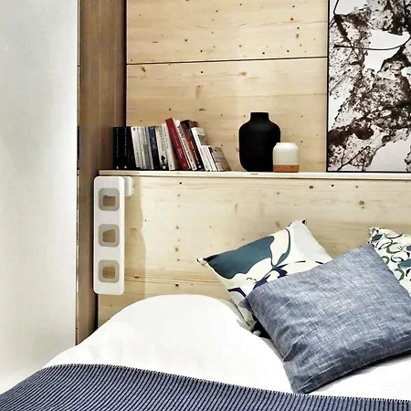 Apartment Housestay Saxon